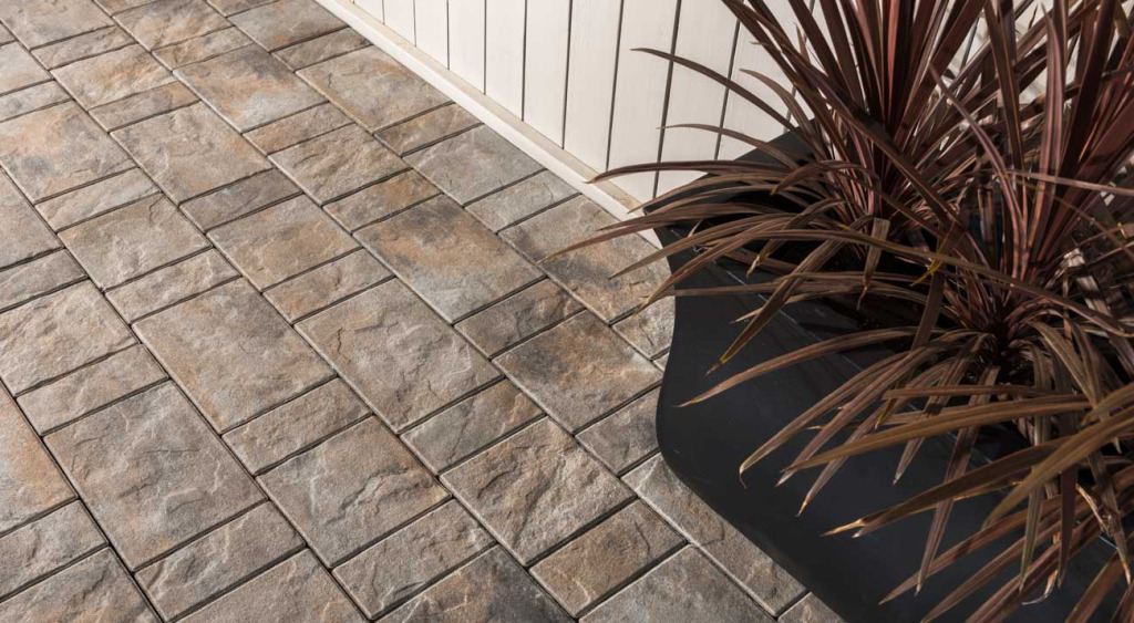 Treo Flagstone textured pavers on a small patio