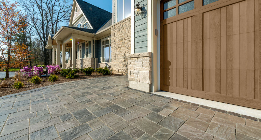Unilock Richcliff paver driveway